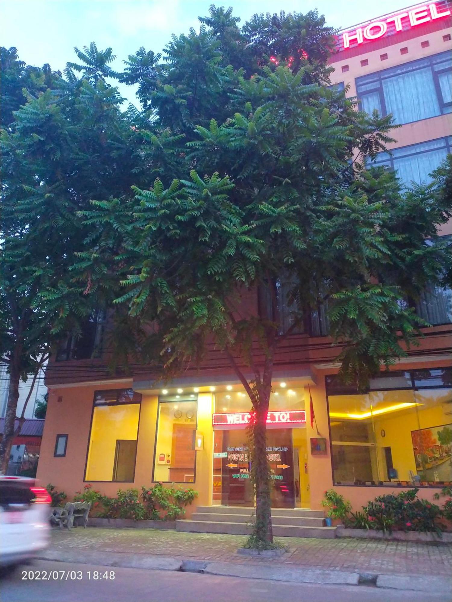 Anova 2 Hotel Hanoi Exterior photo